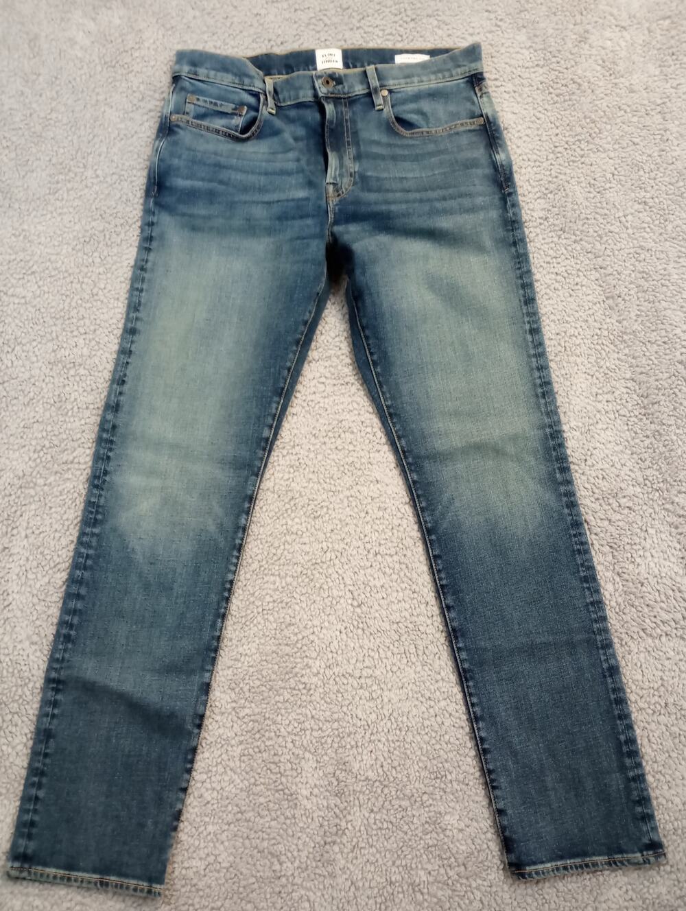 NWoT Flint and Tinder Jeans Men's Size 32x32 Medium Wash Tapered Fit (0972)